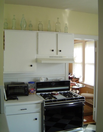 #2 Kitchen/gas stove